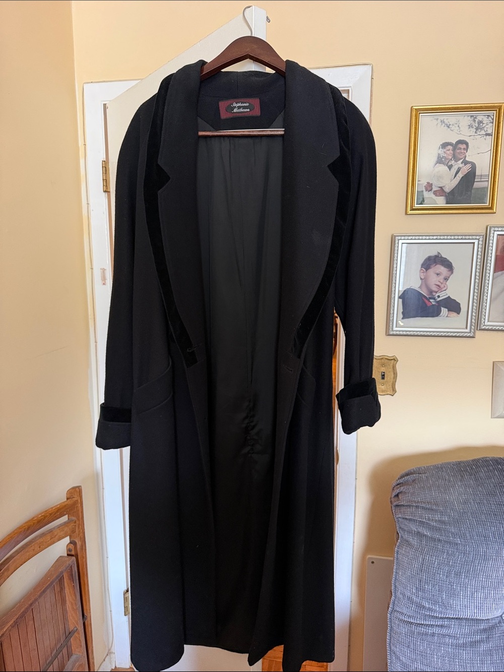 Men's Black Velvet-Trim Trench Coat - Unknown Brand